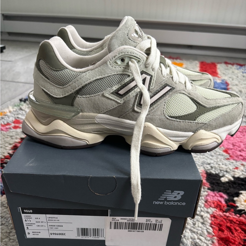 New Balance 9060 Sneakers - Green